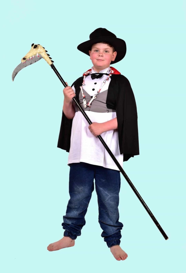 Kostüm Halloween Graf Dracula Gr. 134 für Kinder. 13,- € für vier Tage. Zubehör inklusive – Kostümverleih Chemnitz. Sensenmann H-32