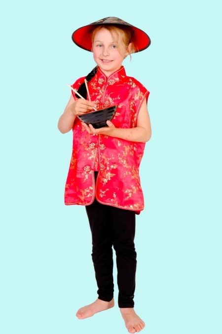 Kostüm Chinese Wan Tan Suppe Gr. 134 - für Kinder 14,- € für vier Tage. Zubehör inklusive. Chemnitzer Kostümverleih. W-16
