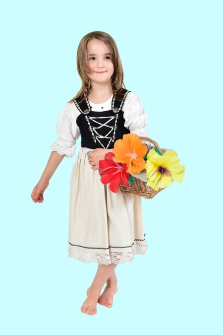 Kostüm Dirdl Trachtenkleid Gr. 104 für Kinder. 18,- € für vier Tage.Zubehör inklusive. Chemnitzer Kostümverleih. W-12