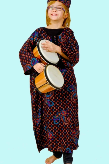 Kostüm Afrika Trommel Massai Gr. 146 für Kinder. 12,- € für vier Tage. Zubehör inklusive. Chemnitzer Kostümverleih. W-56