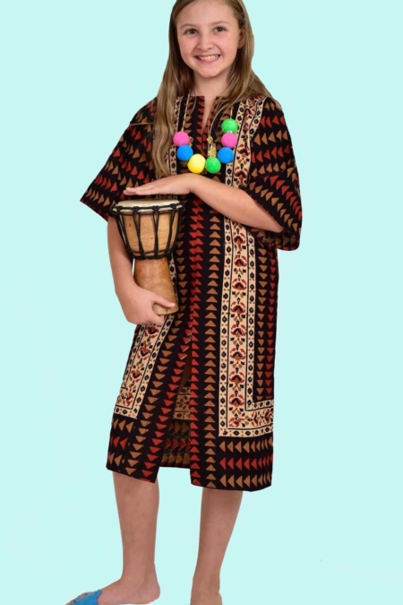 Kostüm Afrika braune Massai Gr. 146 für Kinder. 12,- € für vier Tage. Zubehör inklusive. Chemnitzer Kostümverleih. W-55