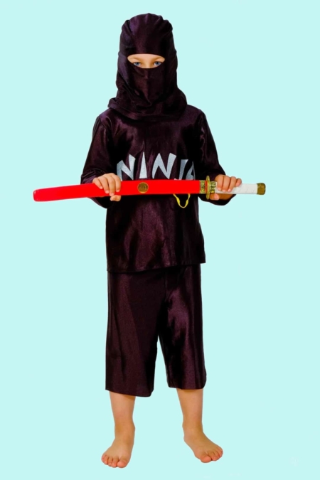 Kostüm Ninja Gr. 134 für Kinder. 13,- € für vier Tage. Zubehör inkl.. W-28- Chemnitzer Kostümverleih