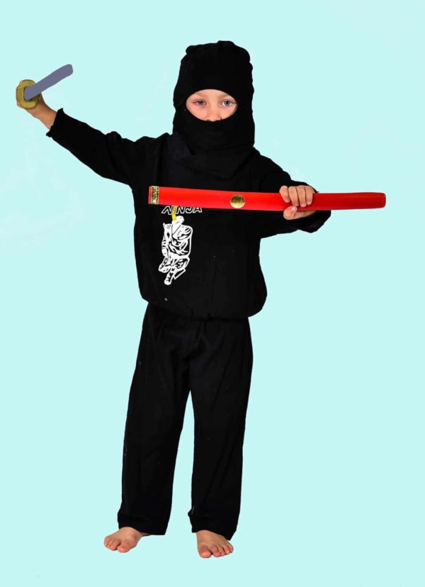 Kostüm kleiner schwarzer Ninja Gr. 128 für Kinder. 13,- € für vier Tage. Zubehör inkl. W-33- Chemnitzer Kostümverleih