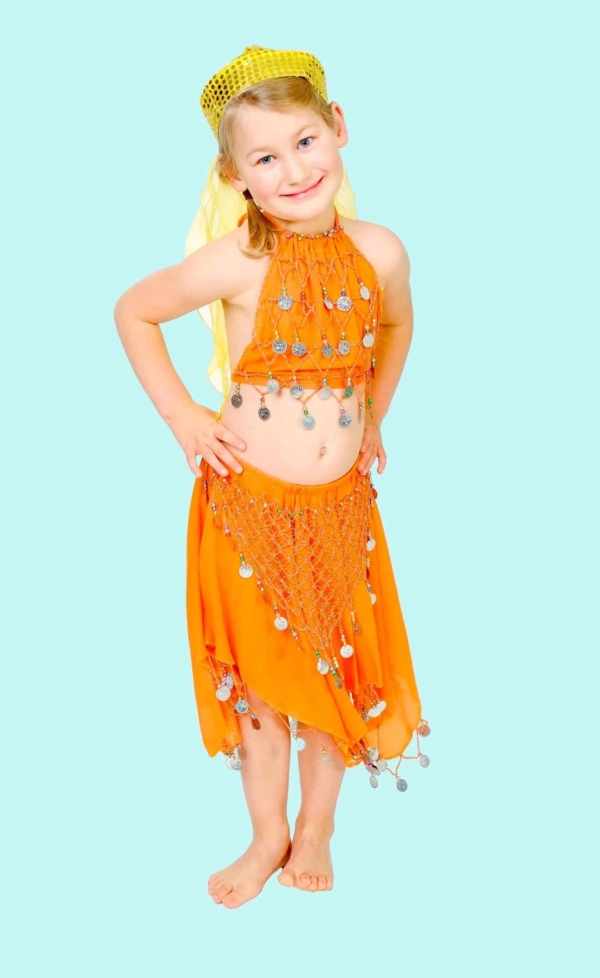 Kostüm orange Bauchtänzerin Gr. 134 für Kinder. 14,- € für vier Tage. Zubehör inklusive. Chemnitzer Kostümverleih. W-26