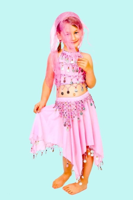 Kostüm rosa Bauchtänzerin Suleika Gr. 134 für Kinder. 14,- € für vier Tage. Zubehör inklusive. Chemnitzer Kostümverleih. W-25