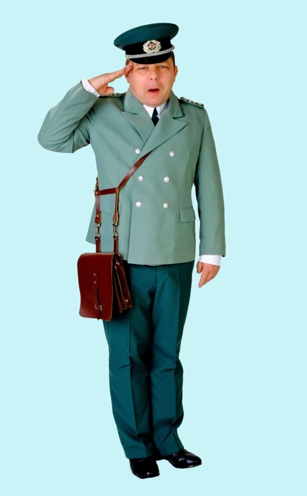 Kostüm Abschnittsbevollmächtigter ABV VoPo DDR Gr. XL für Erwachsene. 31,- € für vier Tage. Zubehör inklusive. Chemnitzer Kostümverleih B-52