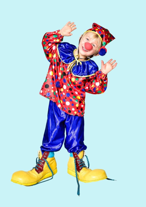 Kostüm Clown Oli Gr. 128 für Kinder. 12,- € für vier Tage. Zubehör inklusive. Chemnitzer Kostümverleih B-13