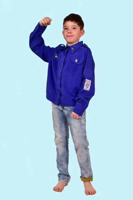 Kostüm FDJ DDR bereit, immer bereit Gr. 140 für Kinder. 14,- € für vier Tage. Zubehör inklusive. Chemnitzer Kostümverleih B-43
