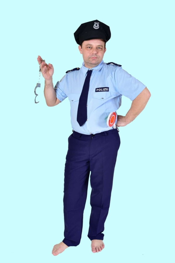 Kostüm Polizist Gr. 50-52 für Erwachsene. 19,- € für vier Tage. Zubehör inklusive. Chemnitzer Kostümverleih B-54