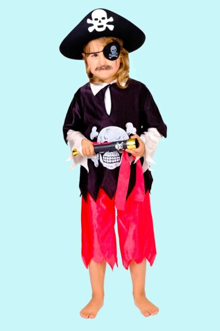 Piraten Kostüm Jonny für Kinder. 13,- € für vier Tage. Gr.116 . Zubehör inklusive - Chemnitzer Kostümverleih S-8