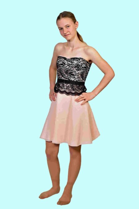 Kostüm Abendkleid Gr. S für Jugendliche. 19,- € für vier Tage. Chemnitzer Kostümverleih. AM-12