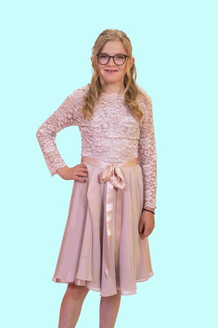 Rosa Kleid Abschlussfeier Gr. 32 für Jugendliche. Zubehör inklusive. Chemnitzer Kostümverleih. FM-40